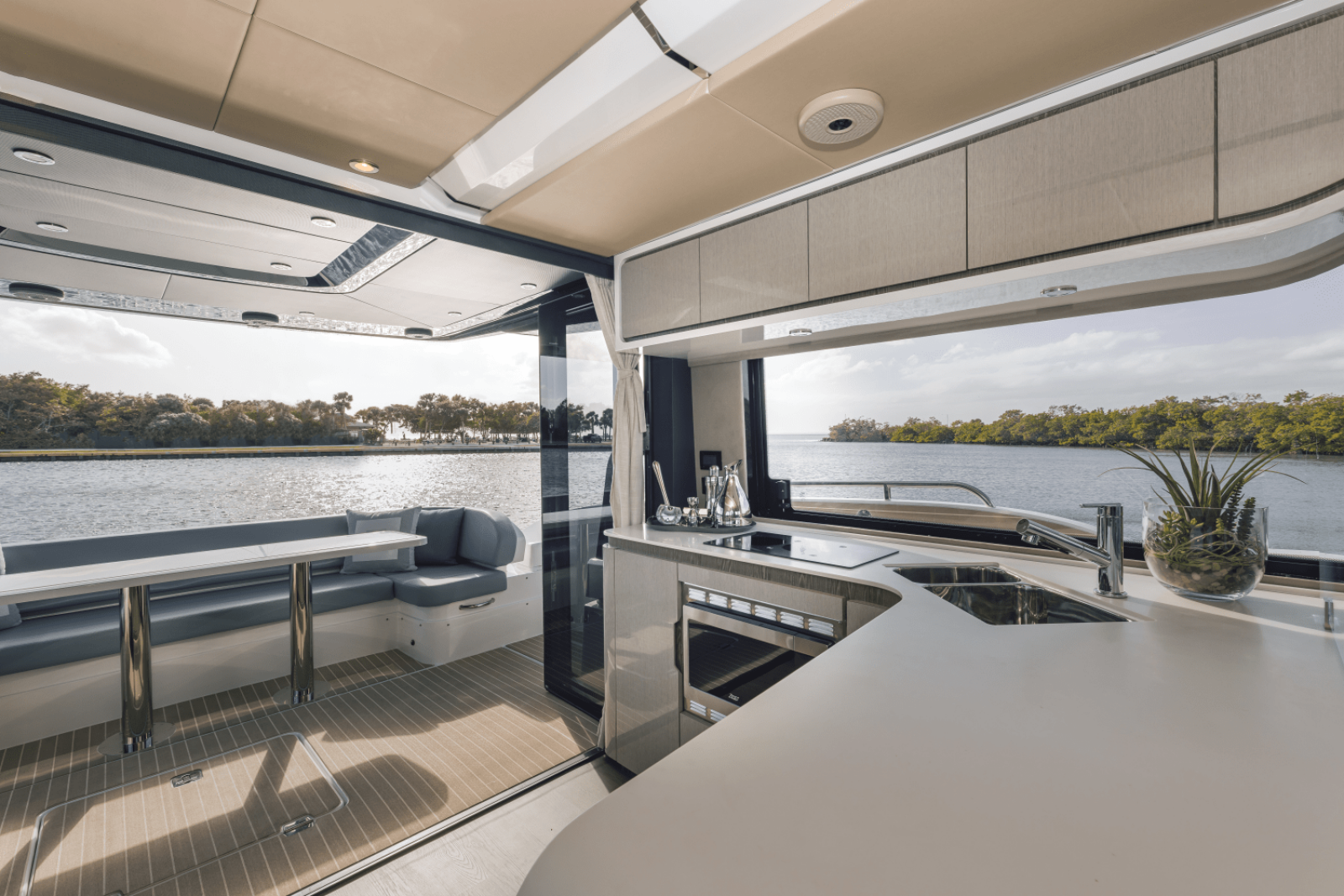 57ft Cruisers Yachts Yacht For Sale