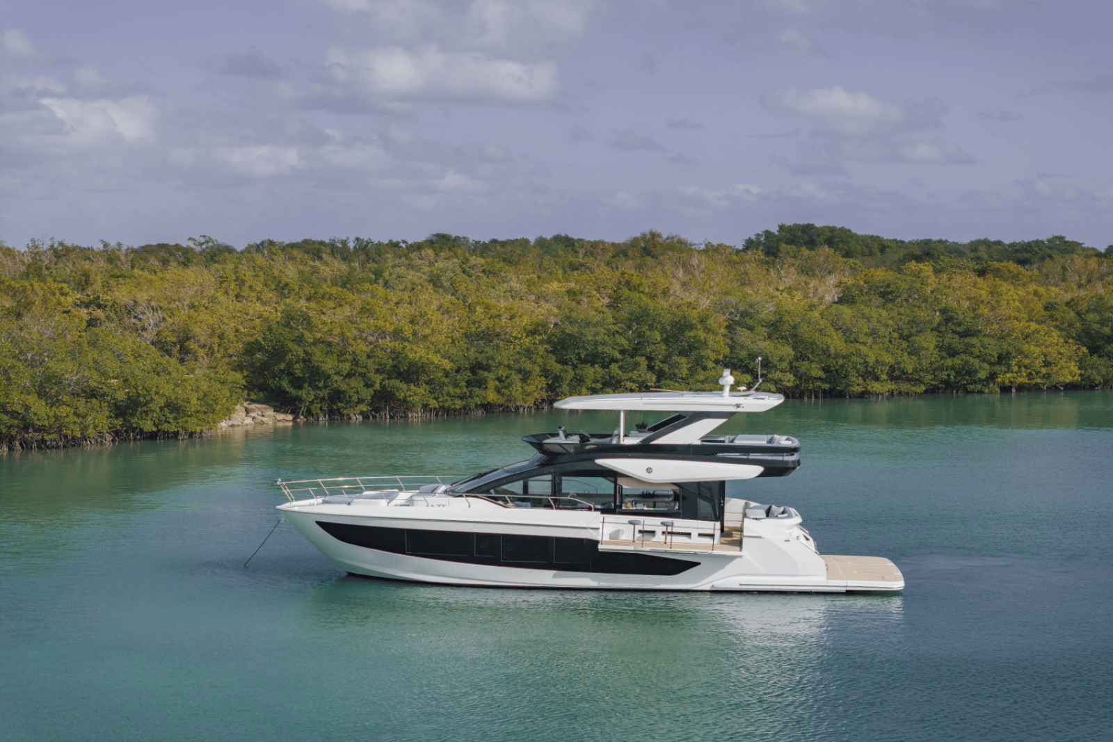 57ft Cruisers Yachts Yacht For Sale