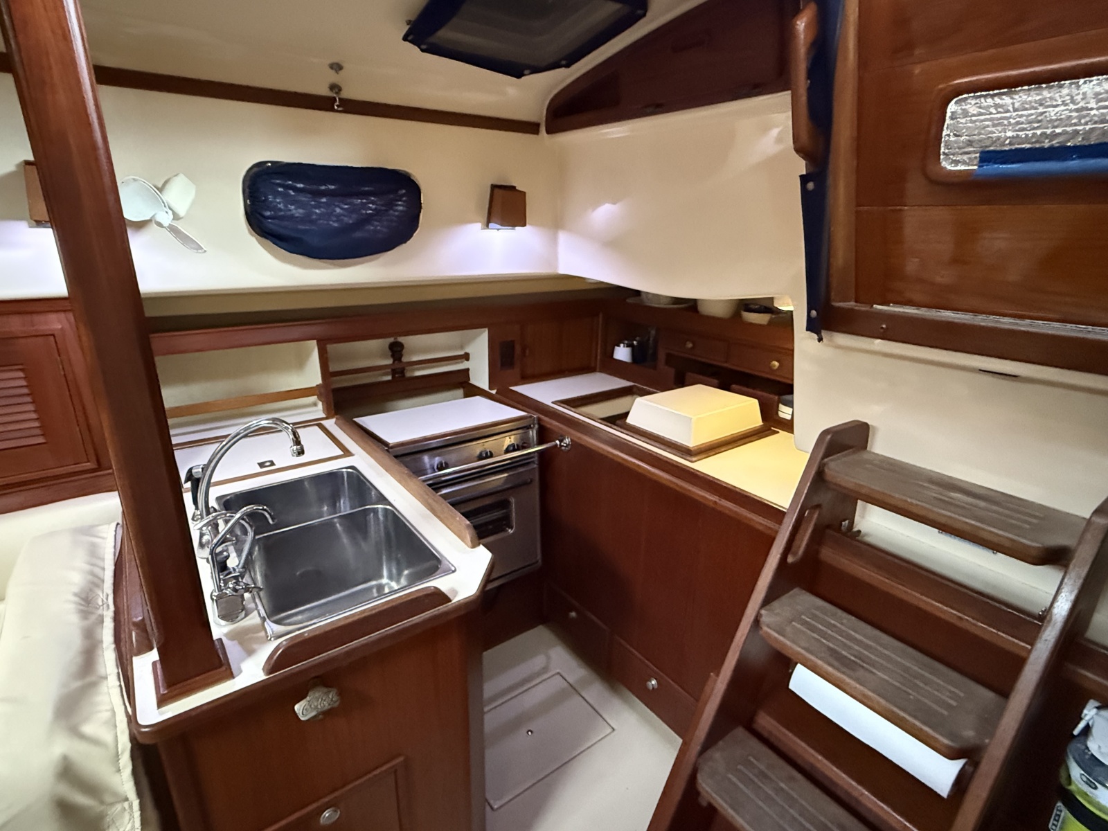 1997 Island Packet 350