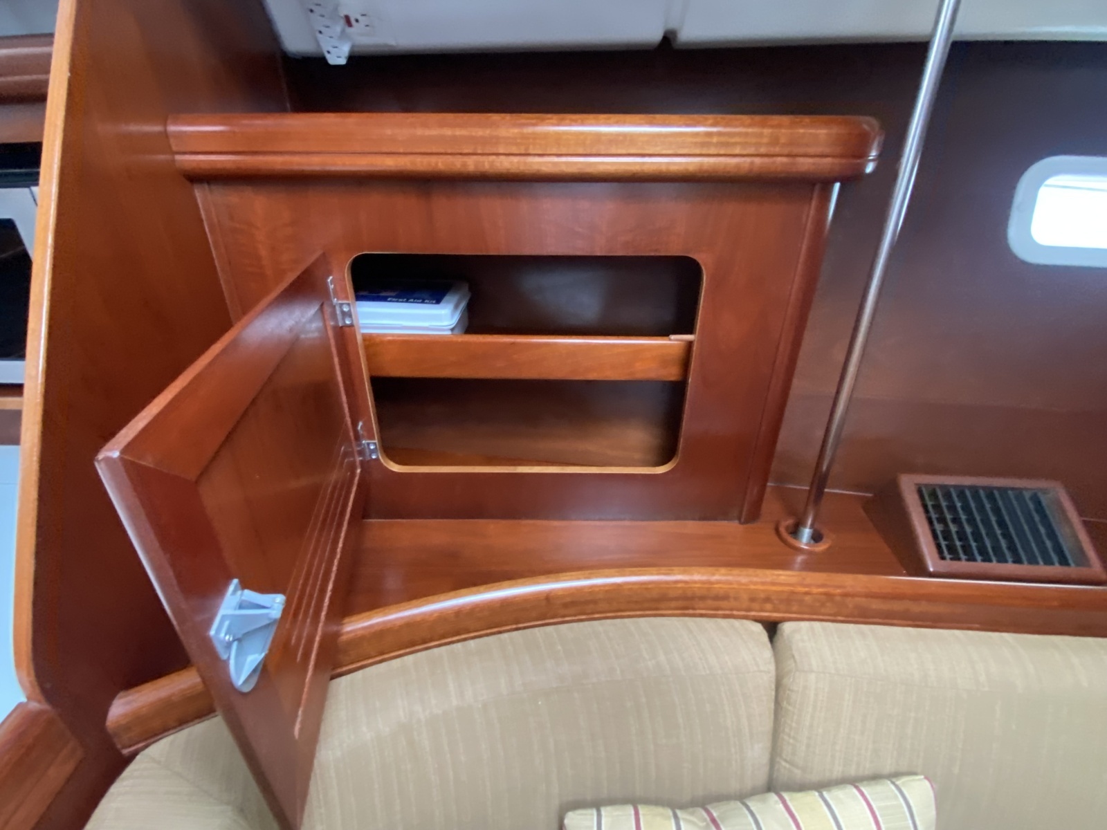 Excalibur 37ft Beneteau Yacht For Sale