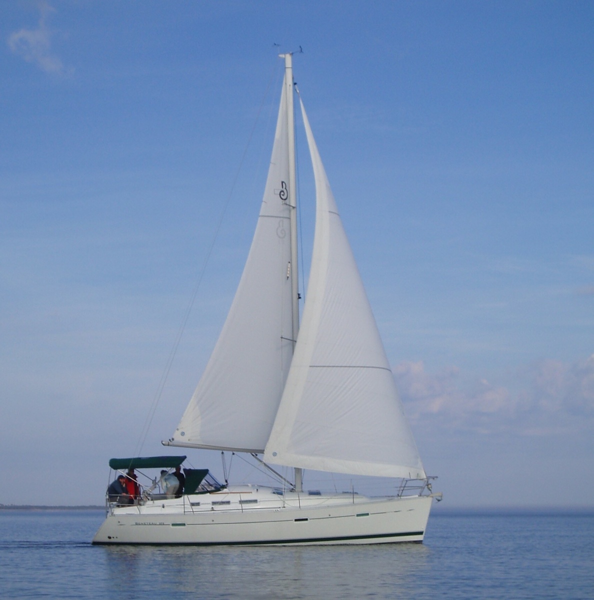 2004 Beneteau 373