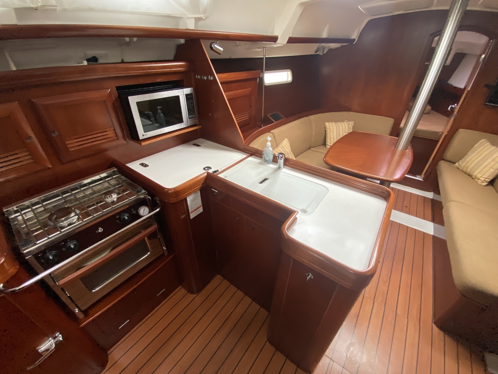 Excalibur 37ft Beneteau Yacht For Sale