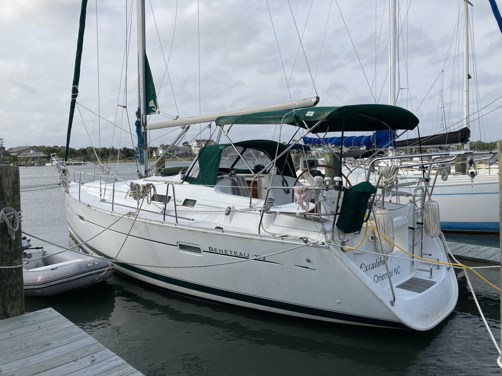 2004 Beneteau 373