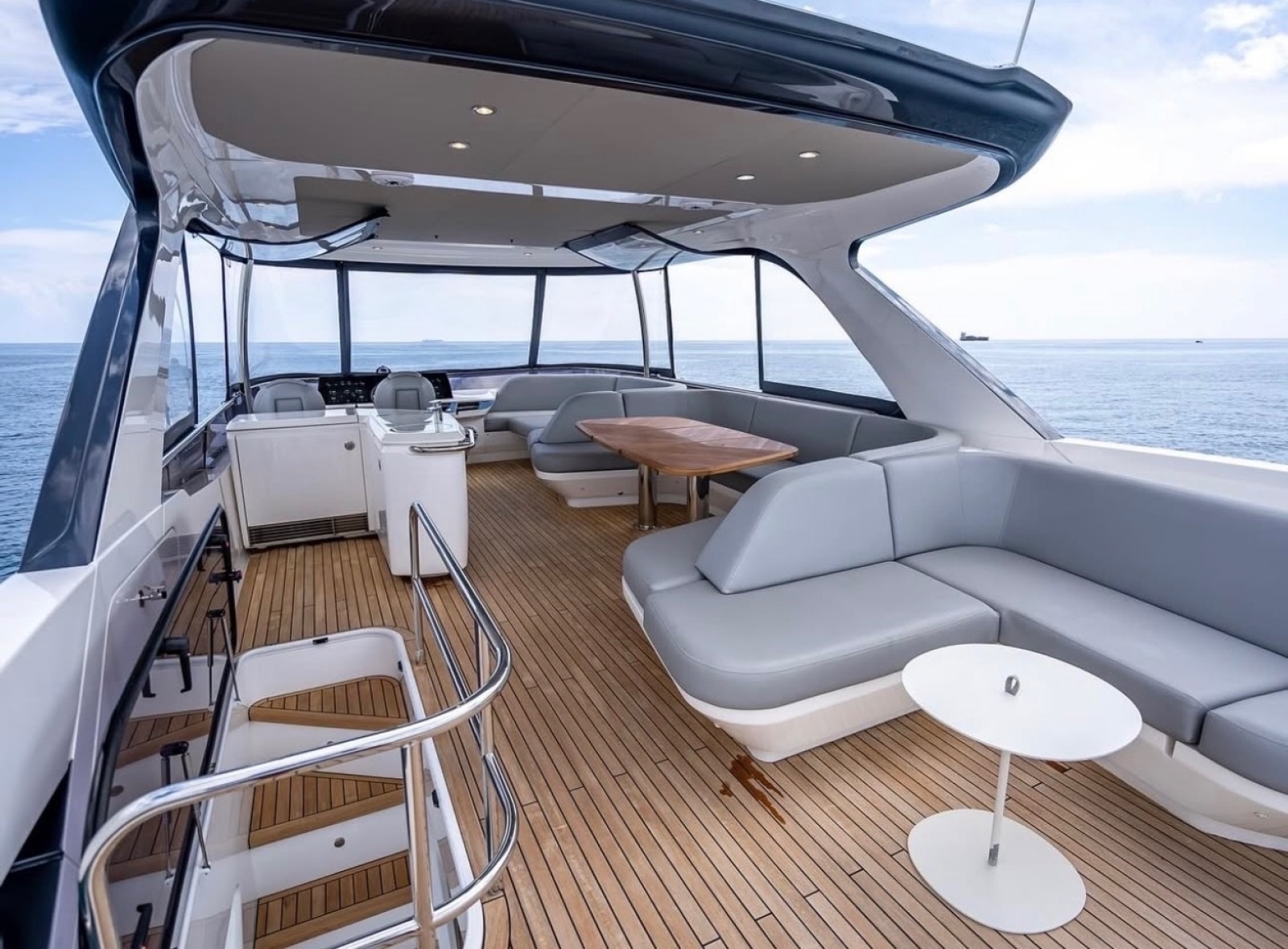 2023 Princess F65