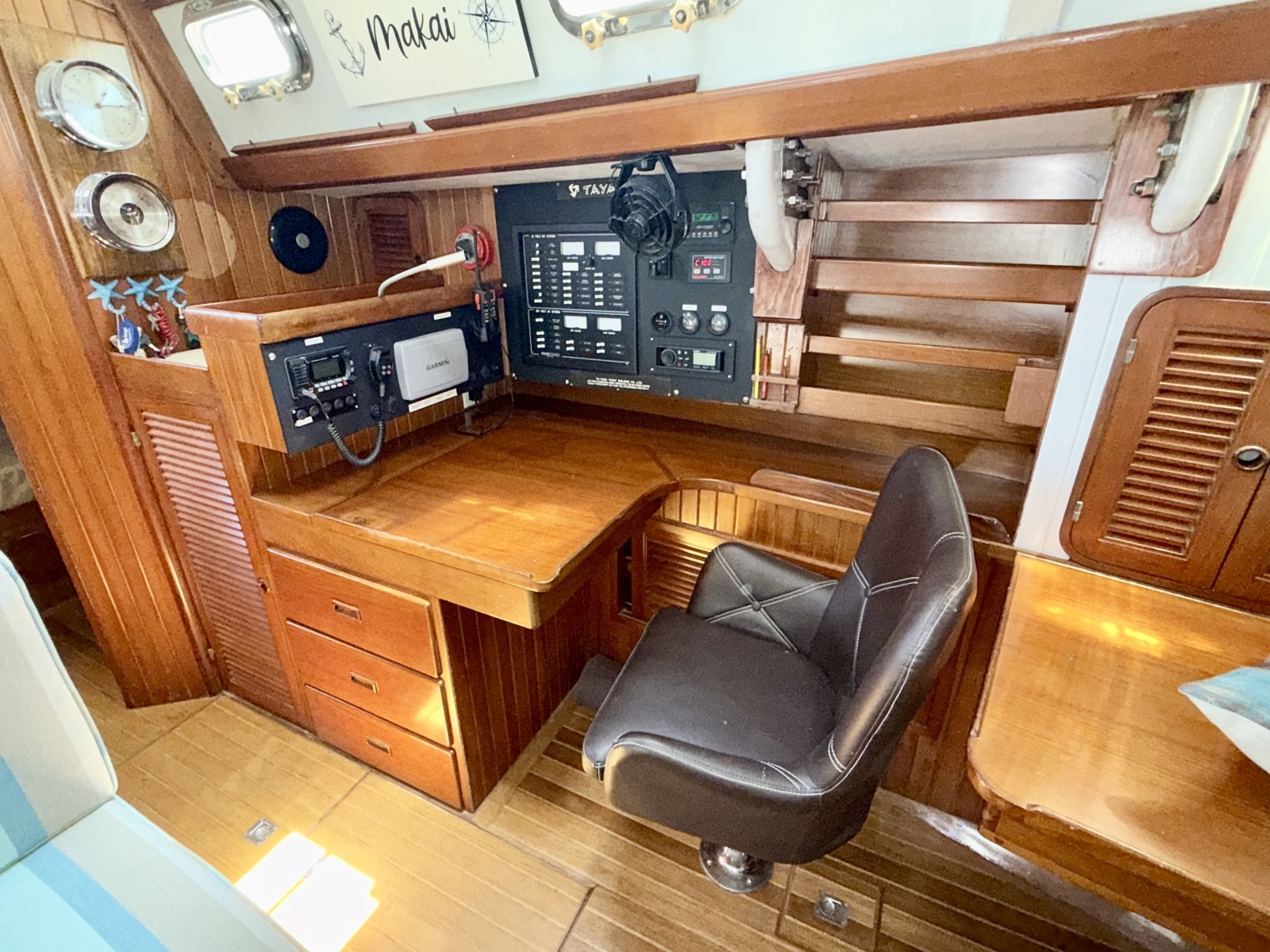 1985 Tayana Vancouver 42
