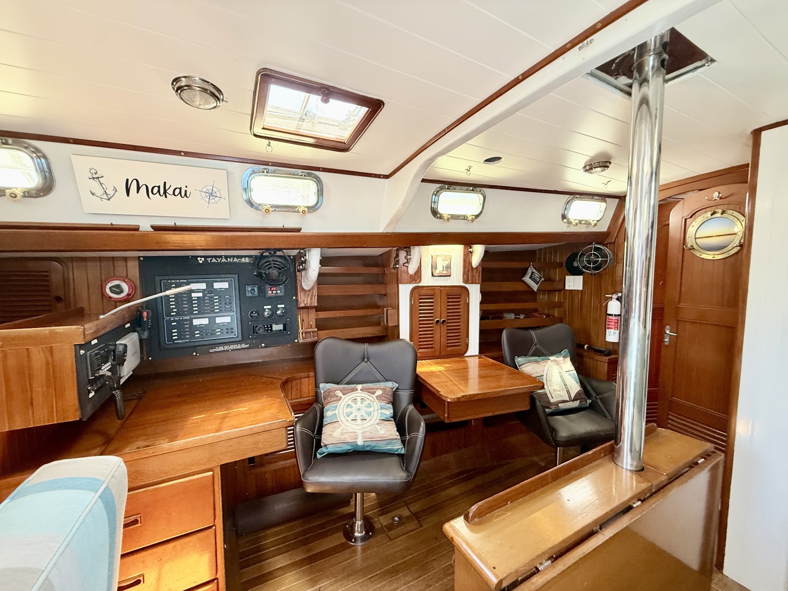 1985 Tayana Vancouver 42