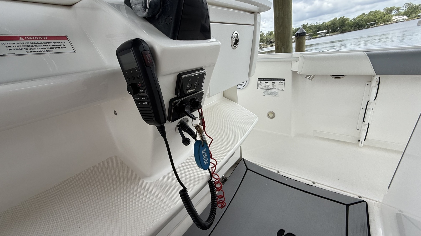 29' 2016 Everglades 295