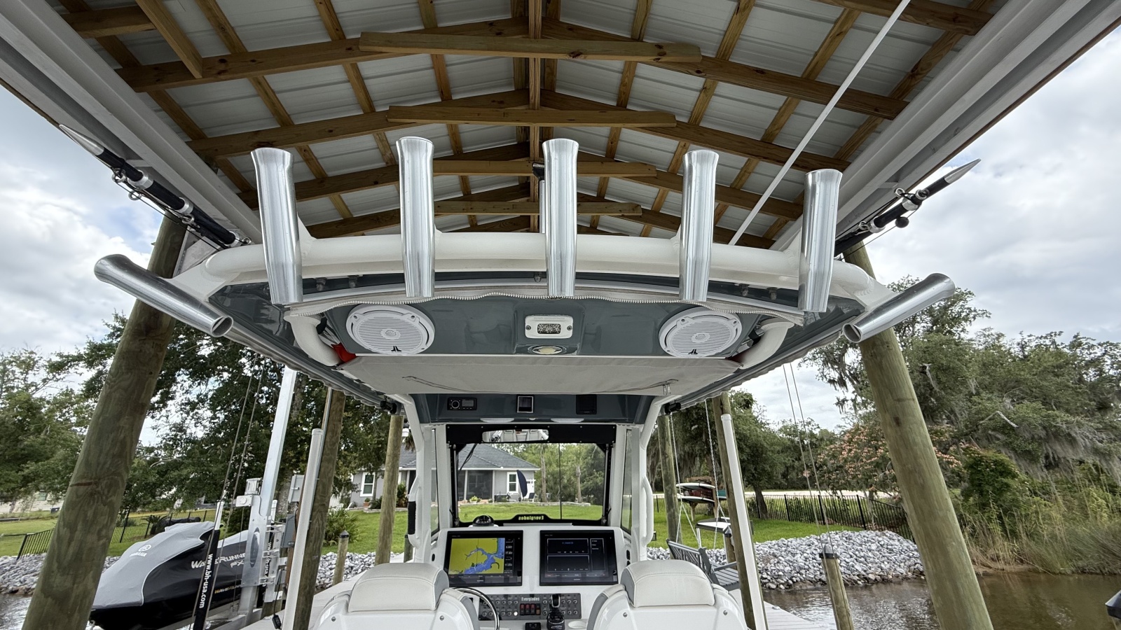 29' 2016 Everglades 295