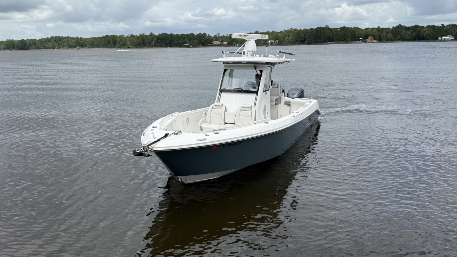 29' 2016 Everglades 295