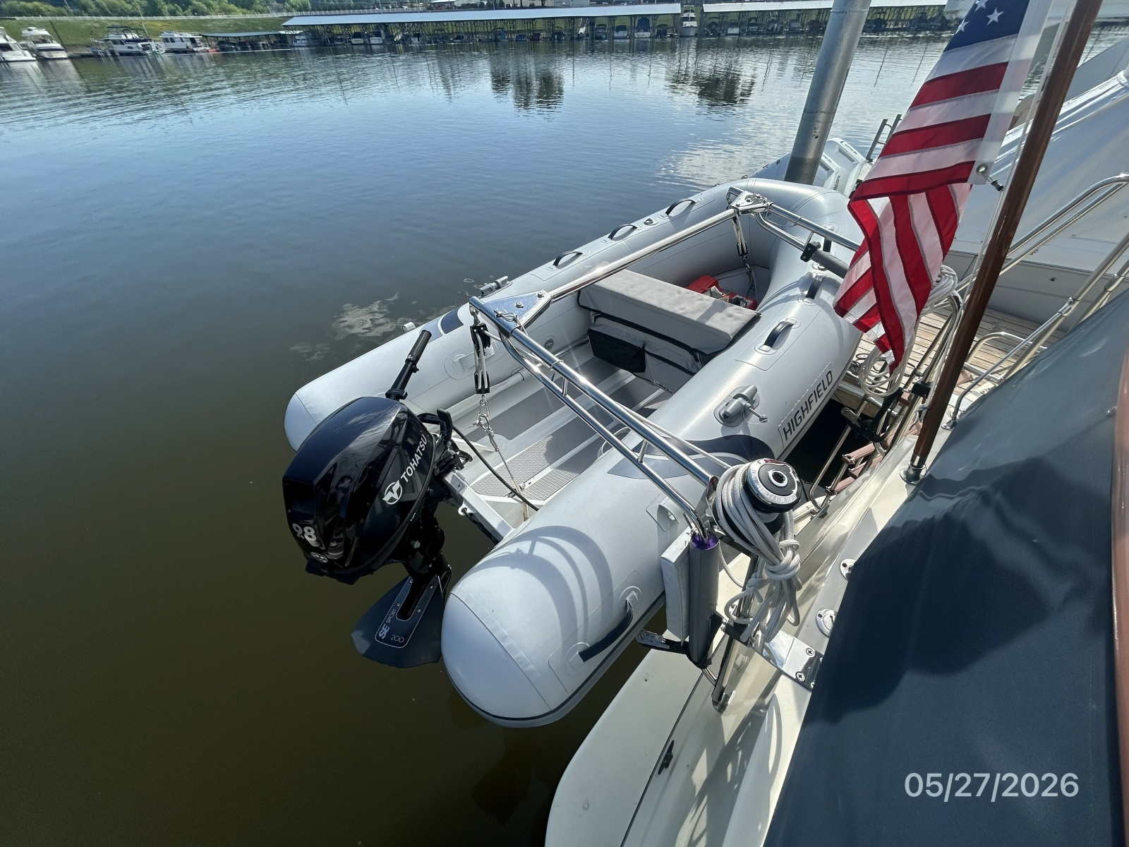 42' Hatteras tender2