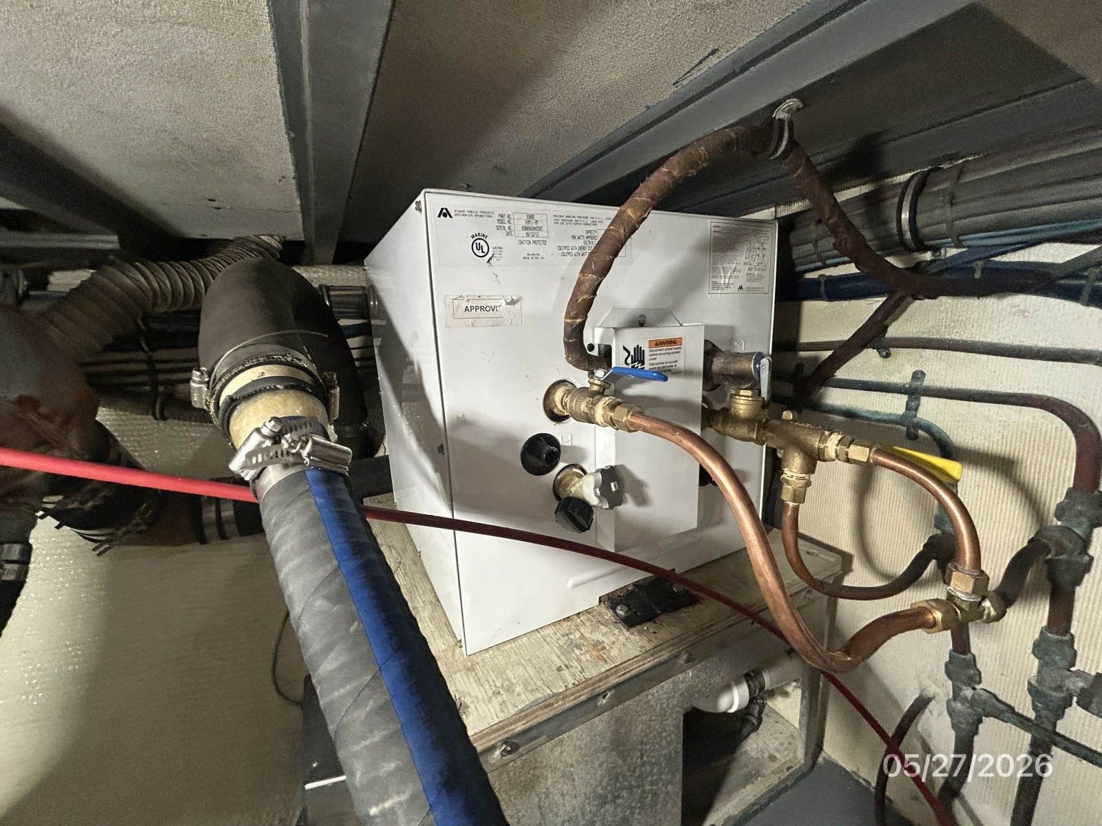 42' Hatteras water heater