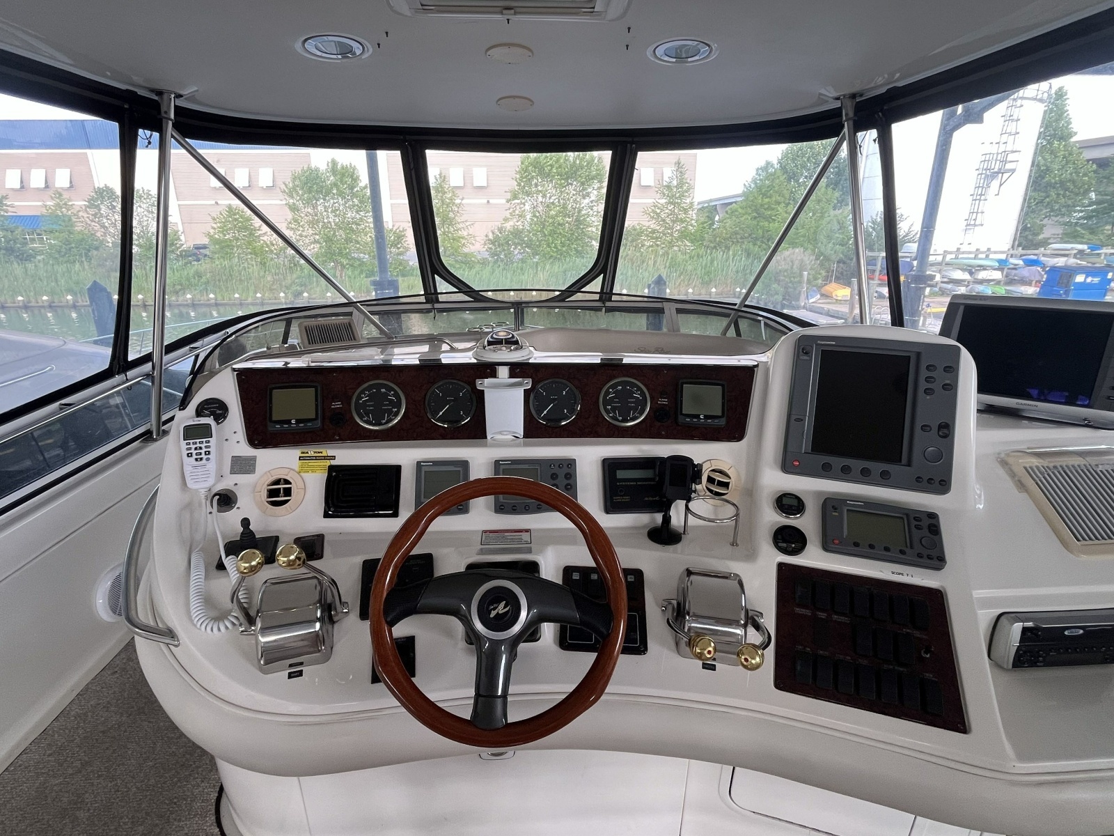 2003 Sea Ray 480 Sedan Bridge