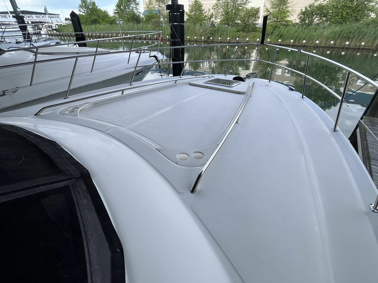 2003 Sea Ray 480 Sedan Bridge