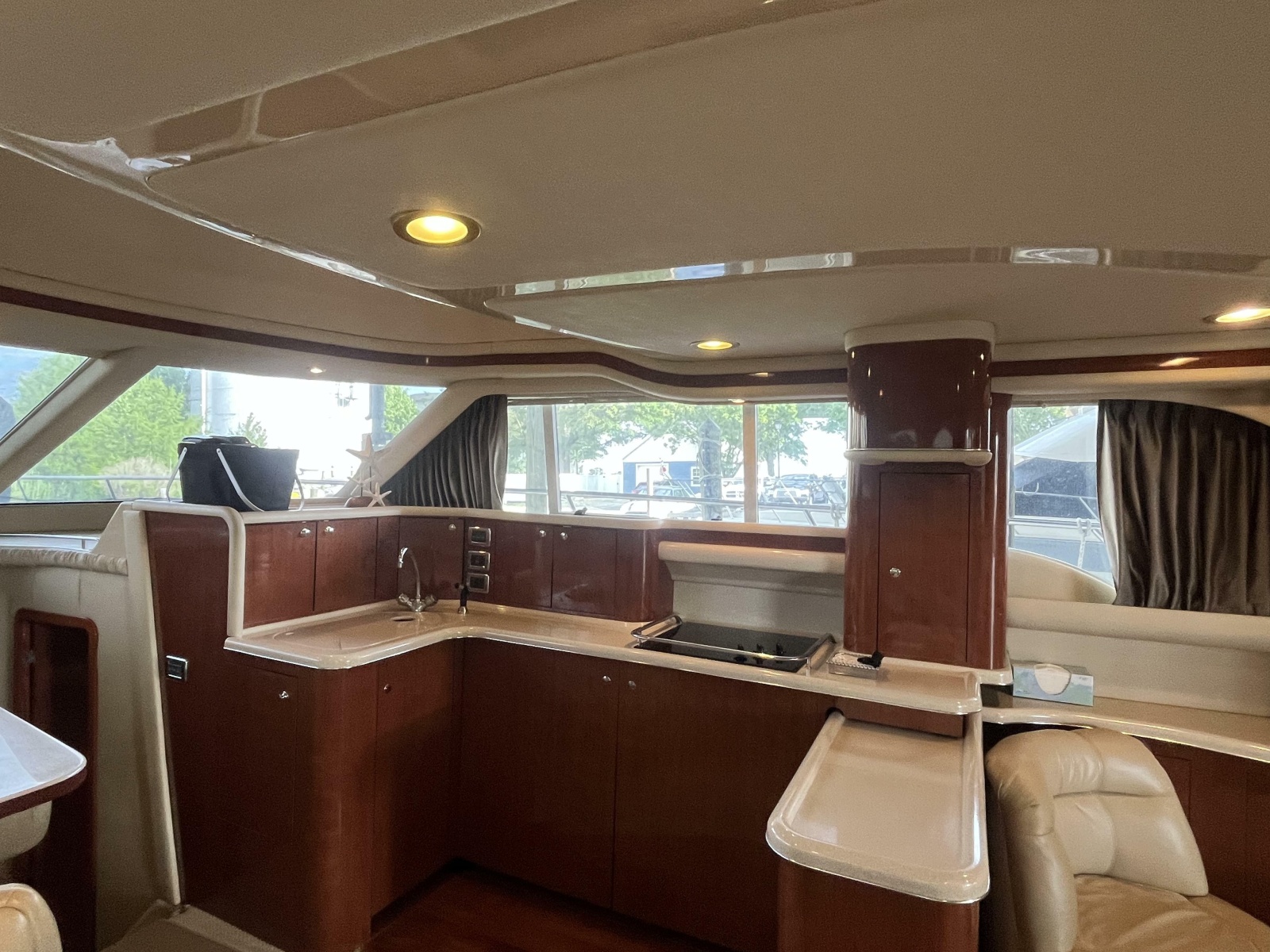 2003 Sea Ray 480 Sedan Bridge