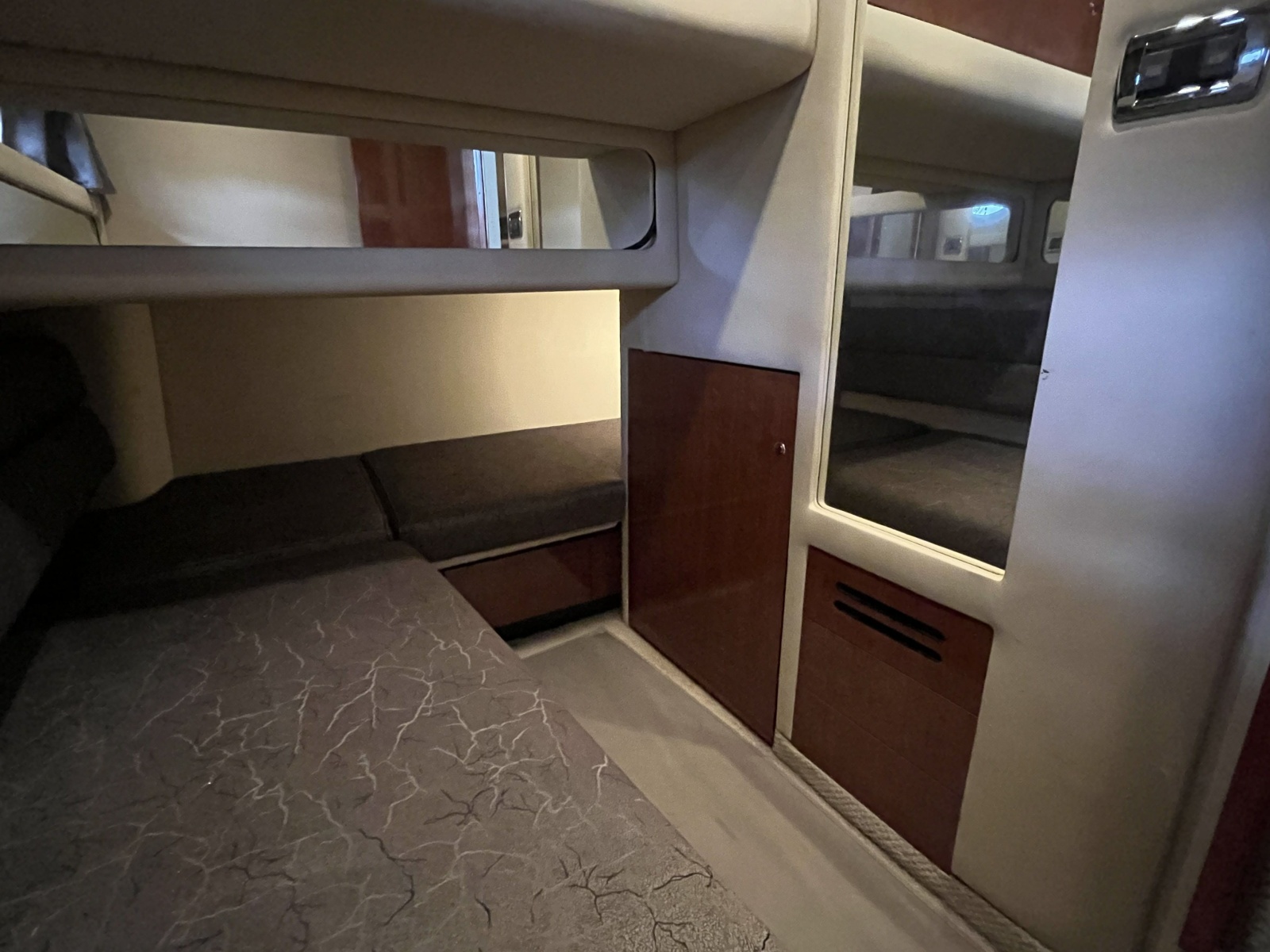 2003 Sea Ray 480 Sedan Bridge