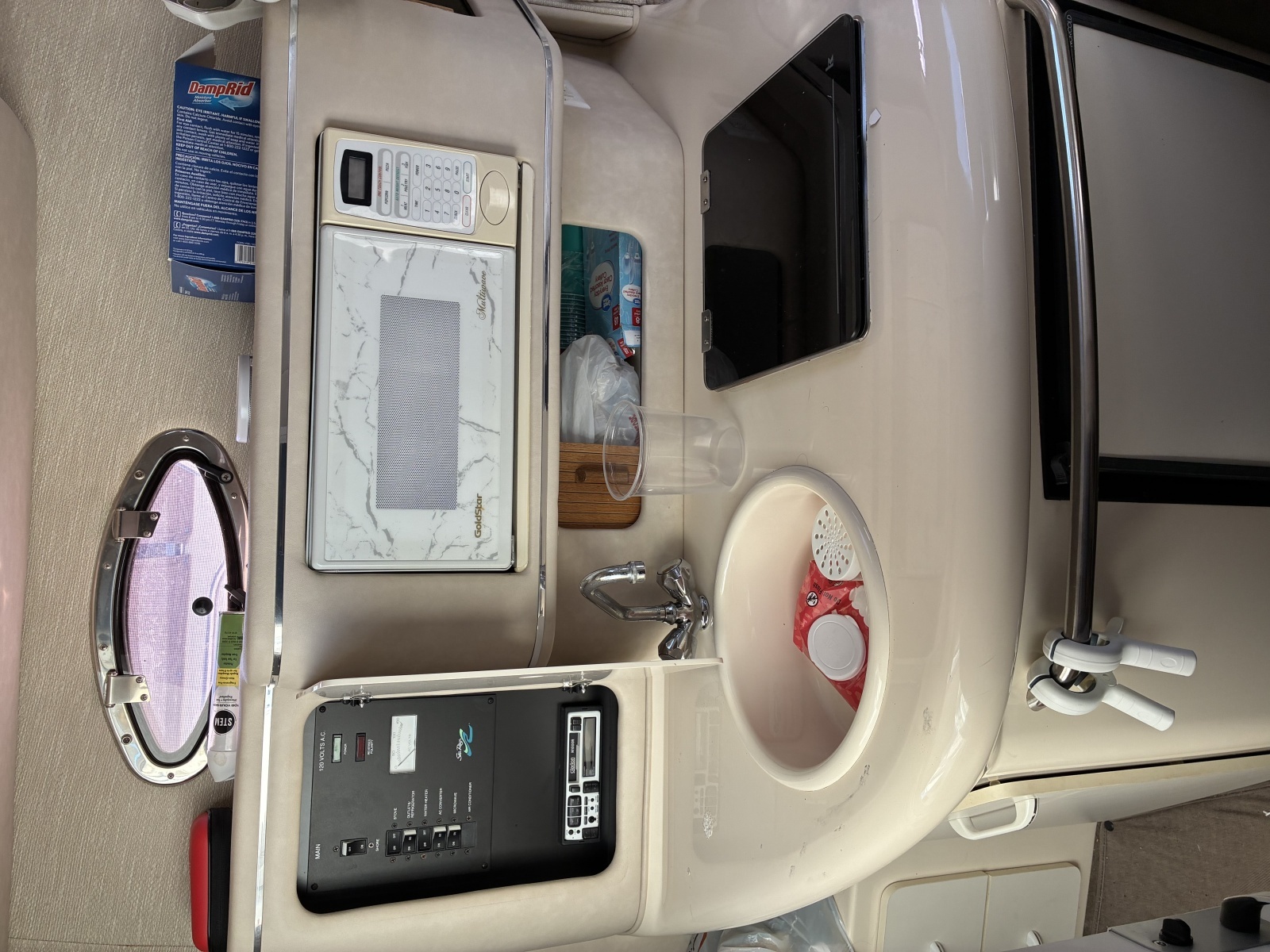 27ft Sea Ray Yacht For Sale