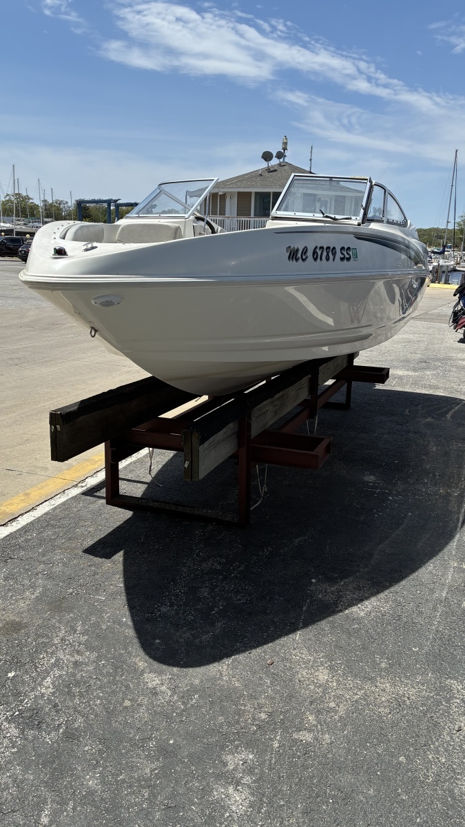 20ft Larson Yacht For Sale