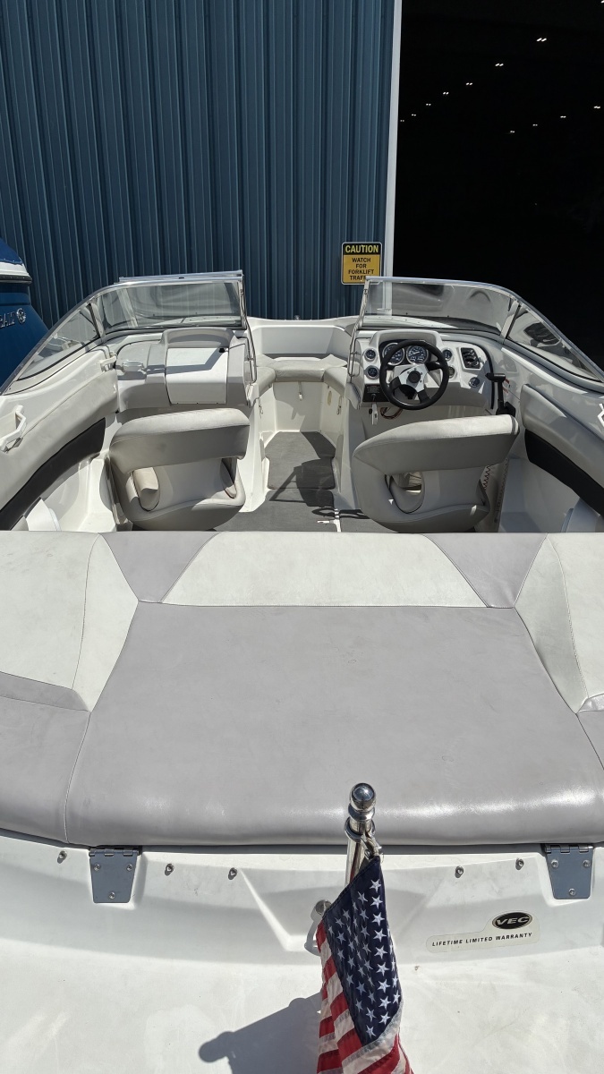 20ft Larson Yacht For Sale
