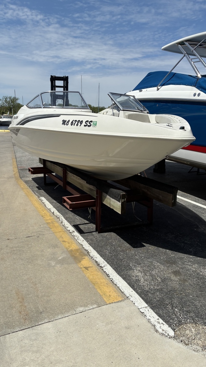 20ft Larson Yacht For Sale