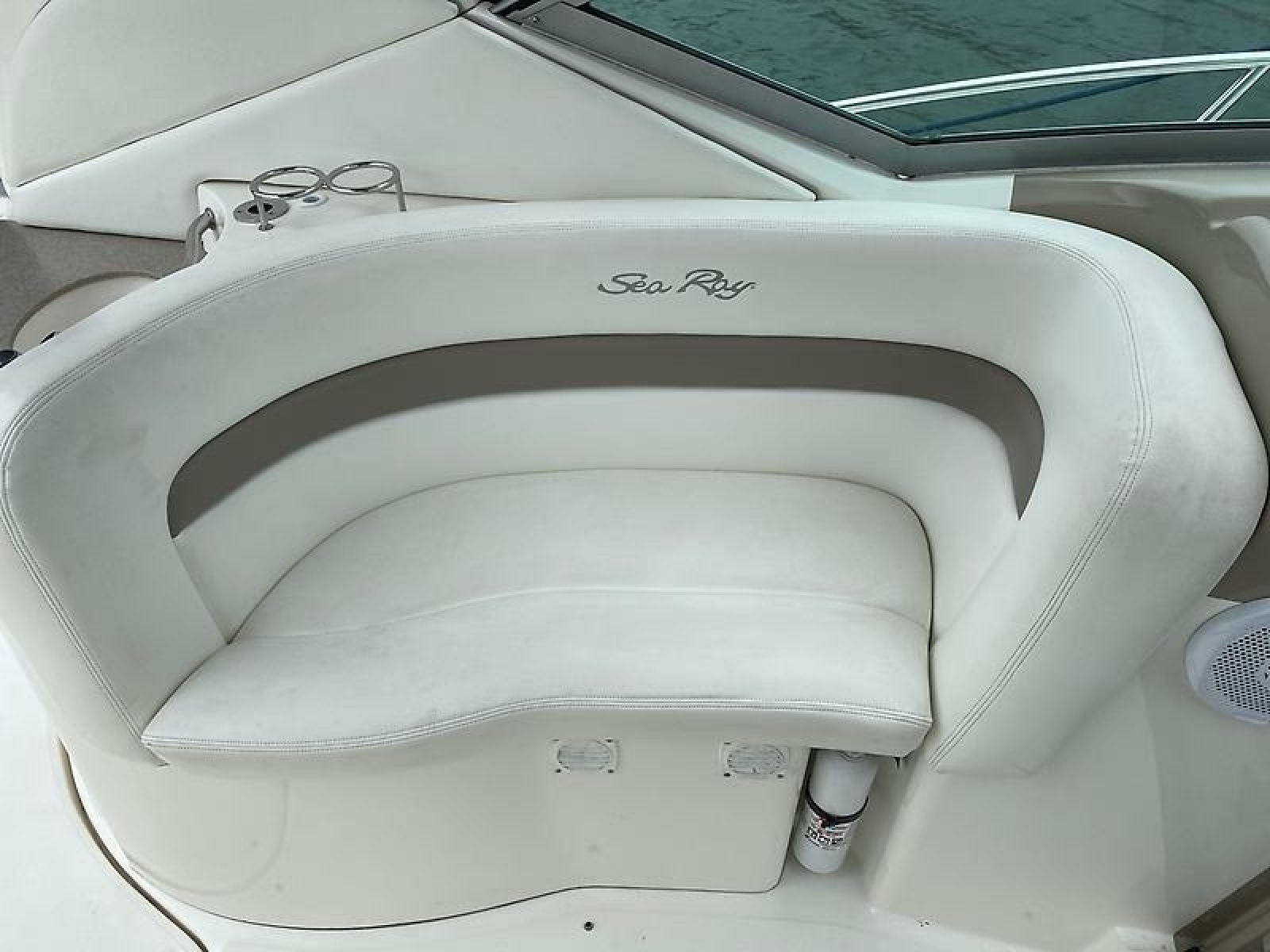 2004 Sea Ray 320 Sundancer