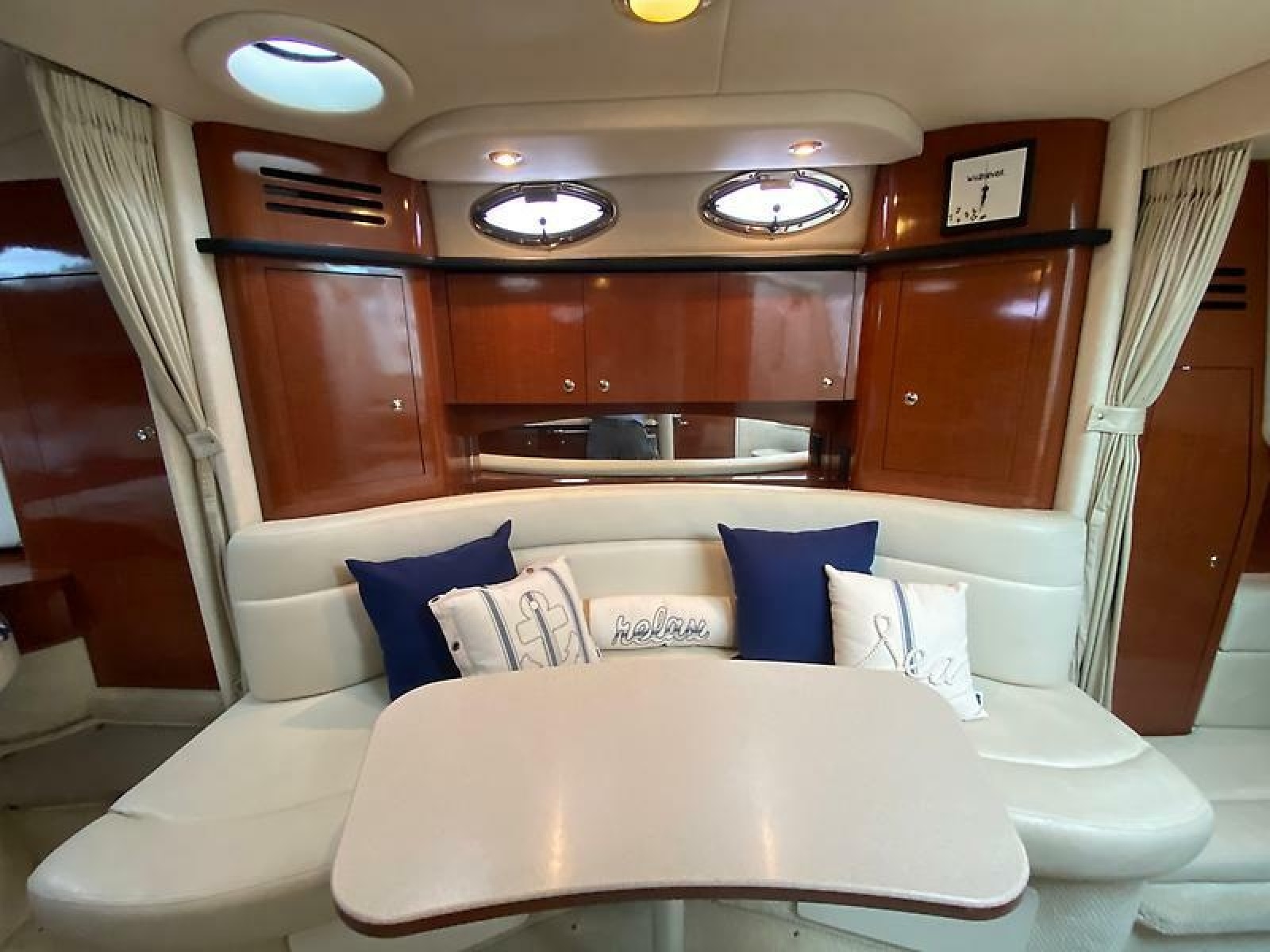 2004 Sea Ray 320 Sundancer