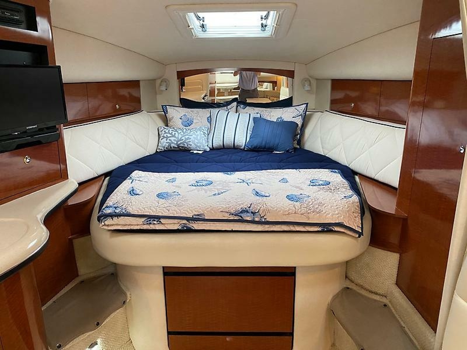 2004 Sea Ray 320 Sundancer