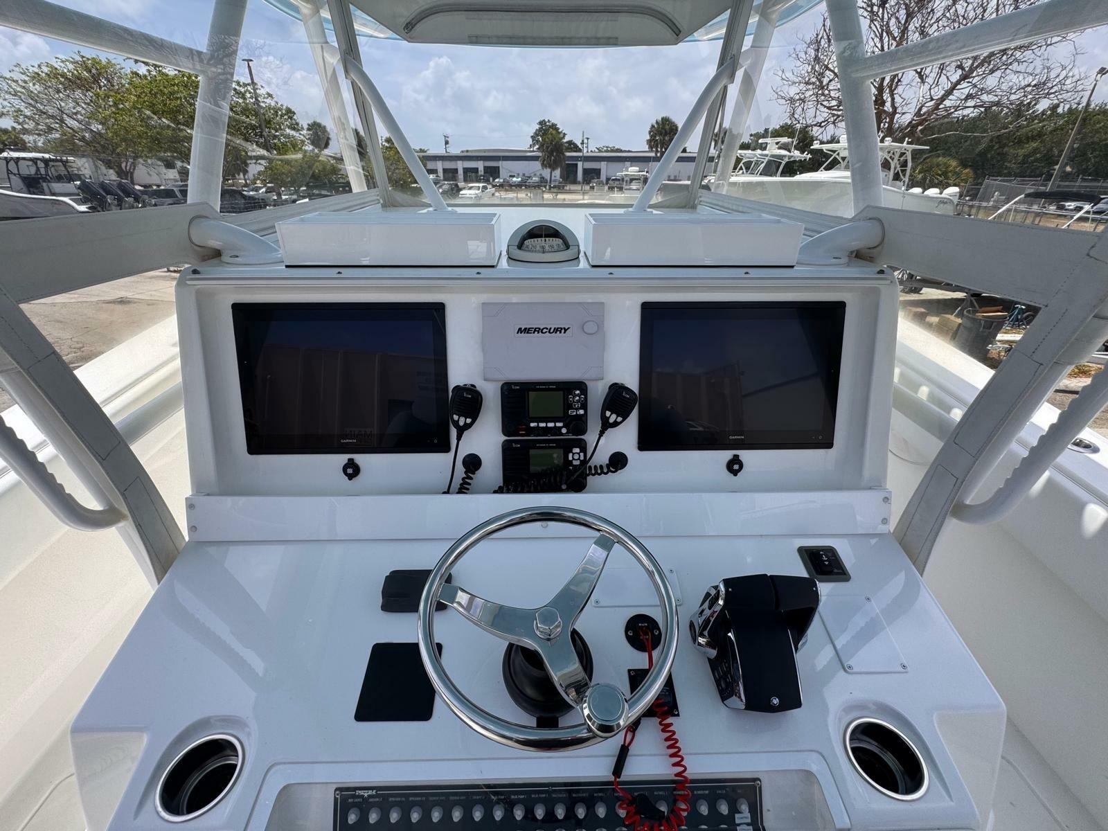 2019 Invincible 42 Open