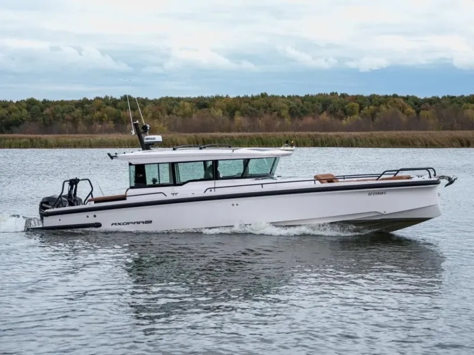 2022 Axopar 37 XC CROSS CABIN