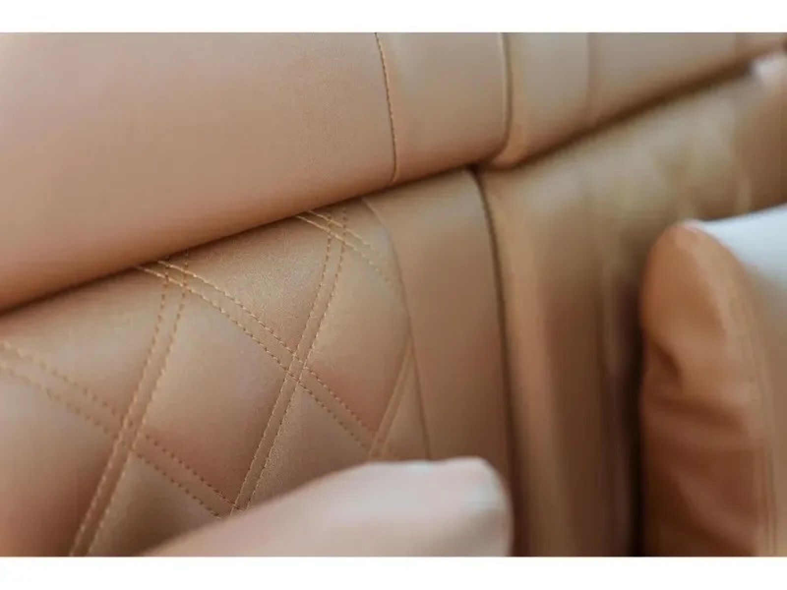 2022 Axopar 37 XC CROSS CABIN