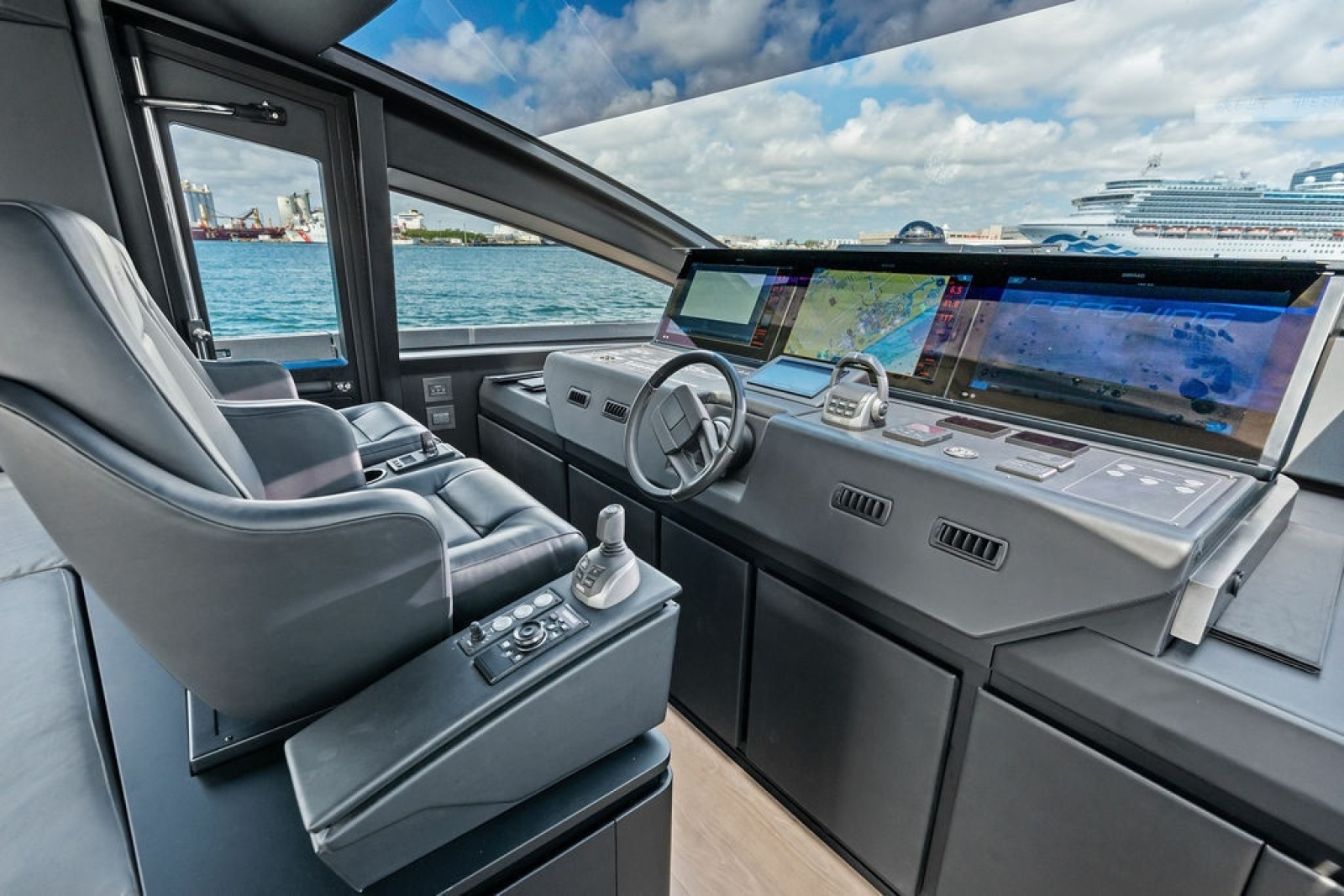 2025 Pershing GTX80