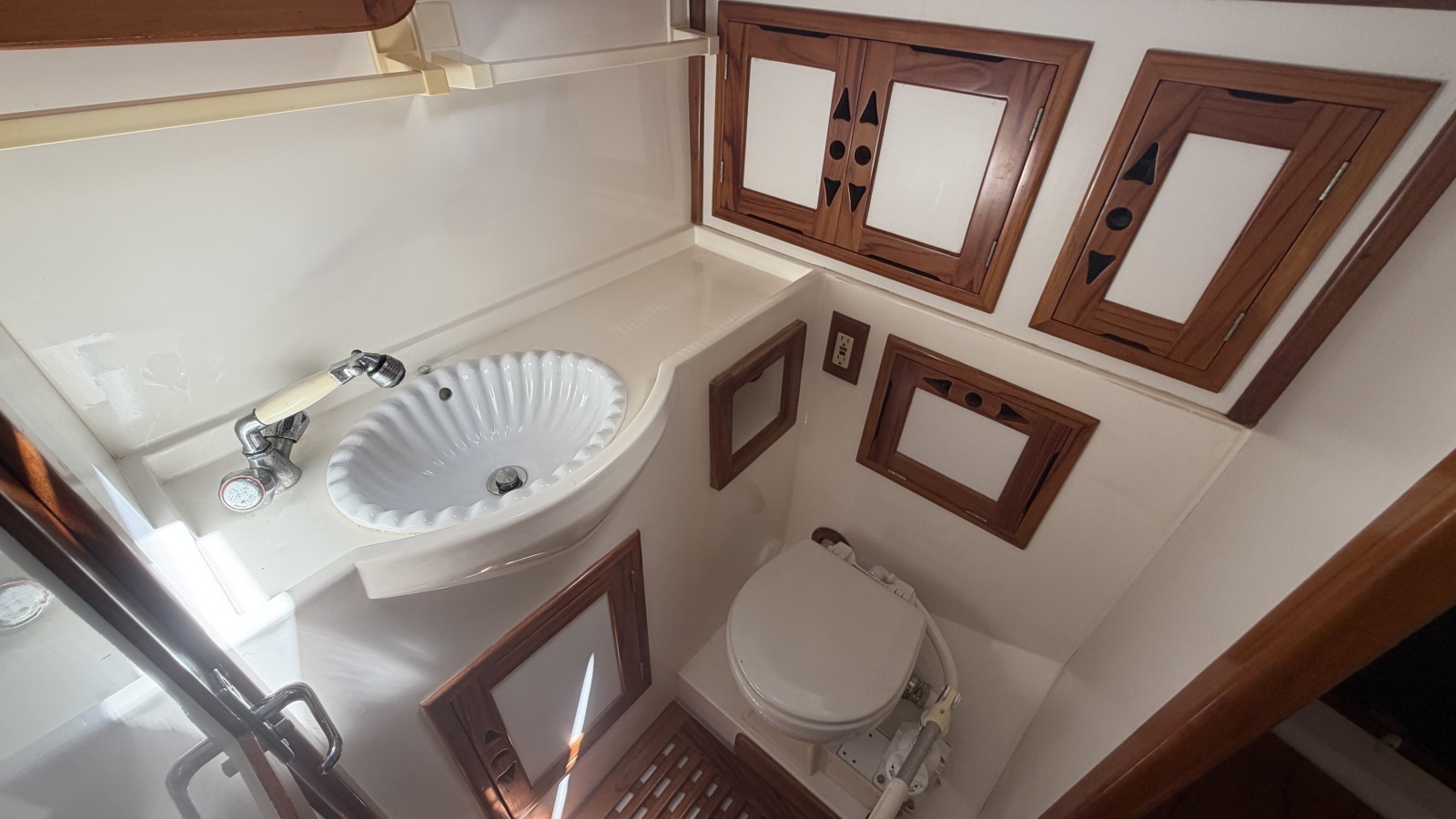 Sea Amor 40ft Cabo Rico Yacht For Sale