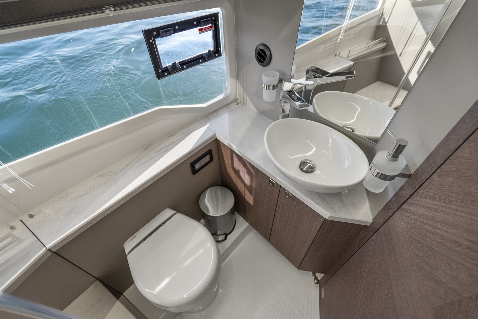 Why Knot 40ft Galeon Yacht For Sale