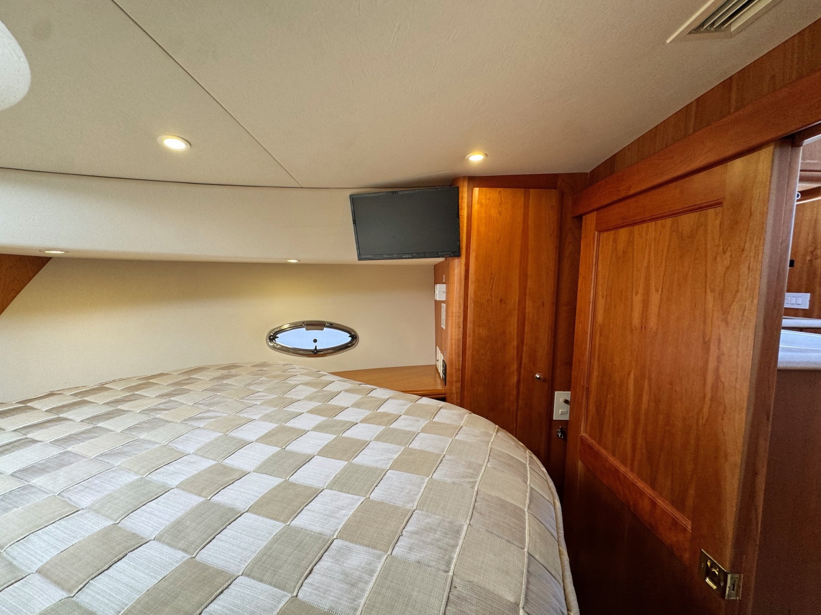 2002 Silverton 39 Motor Yacht