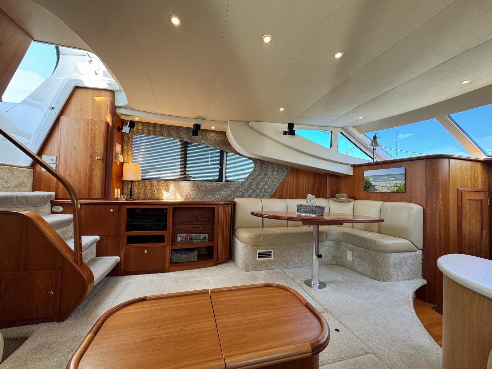 2002 Silverton 39 Motor Yacht