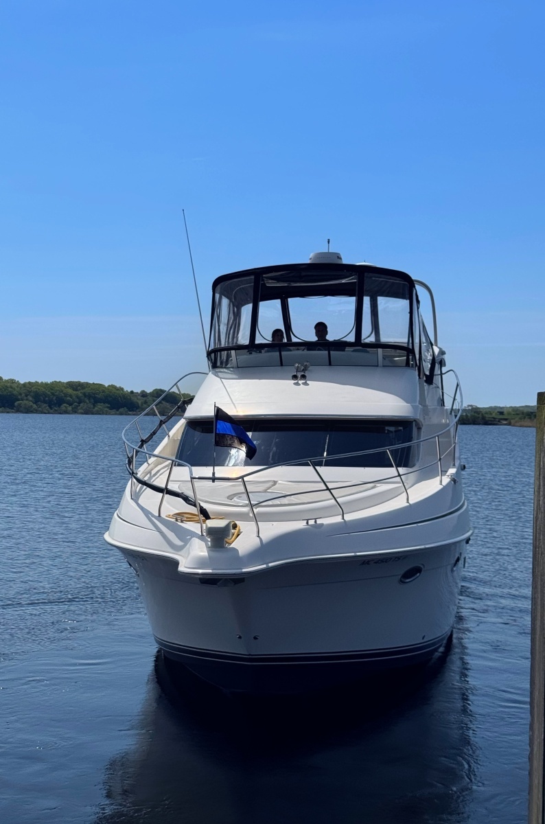 2002 Silverton 39 Motor Yacht