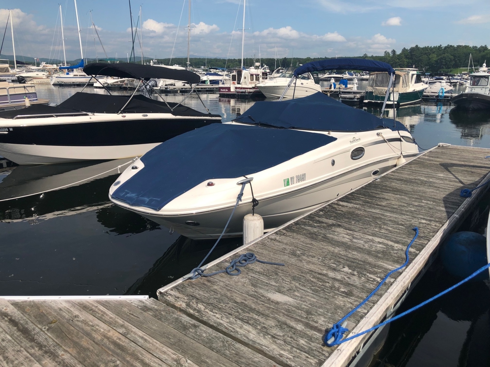 27' 2013 Sea Ray 