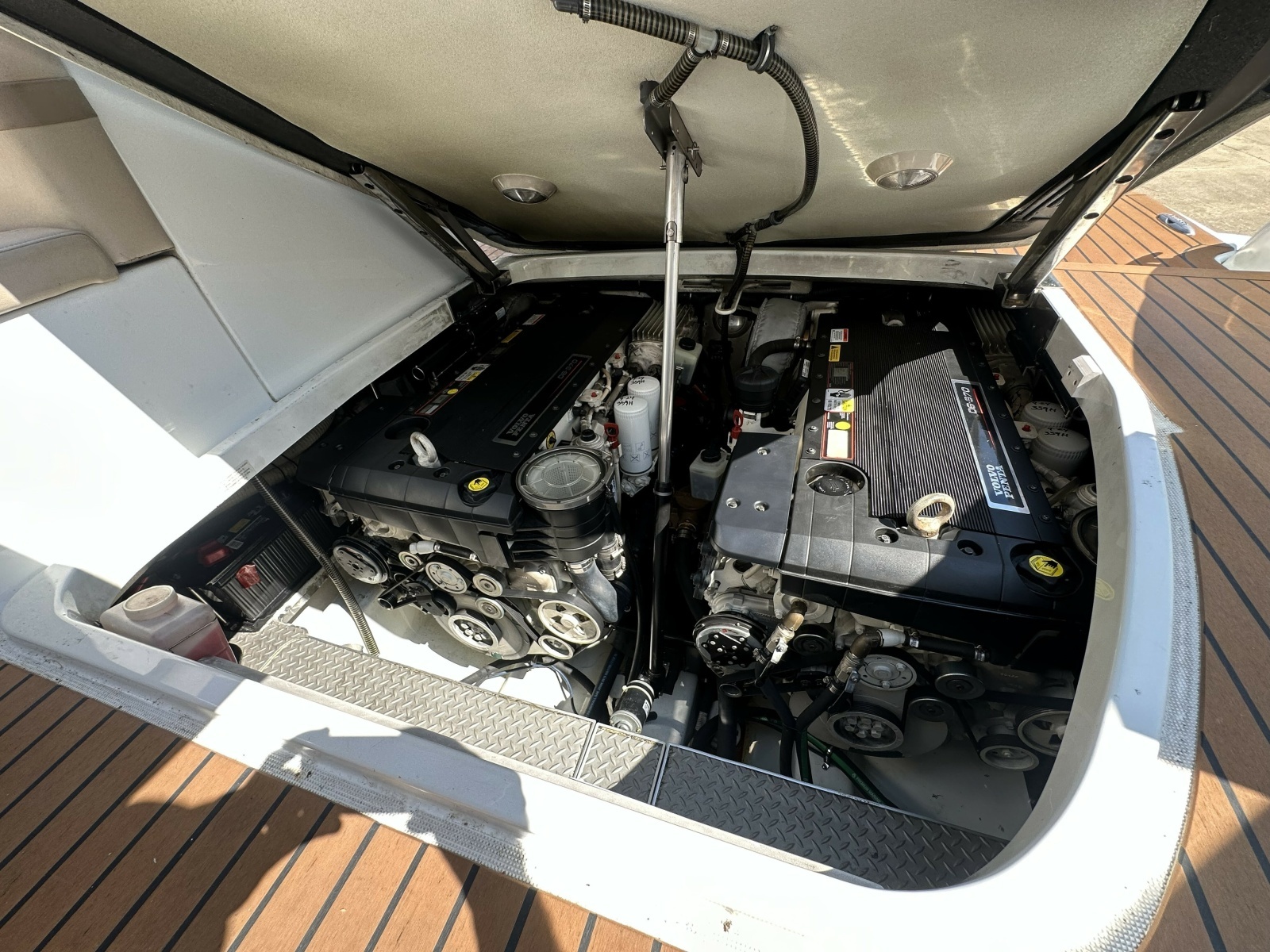 HOW DEE 40ft Formula Yacht For Sale