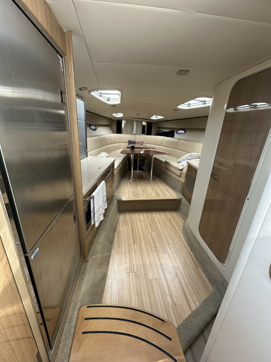 HOW DEE 40ft Formula Yacht For Sale