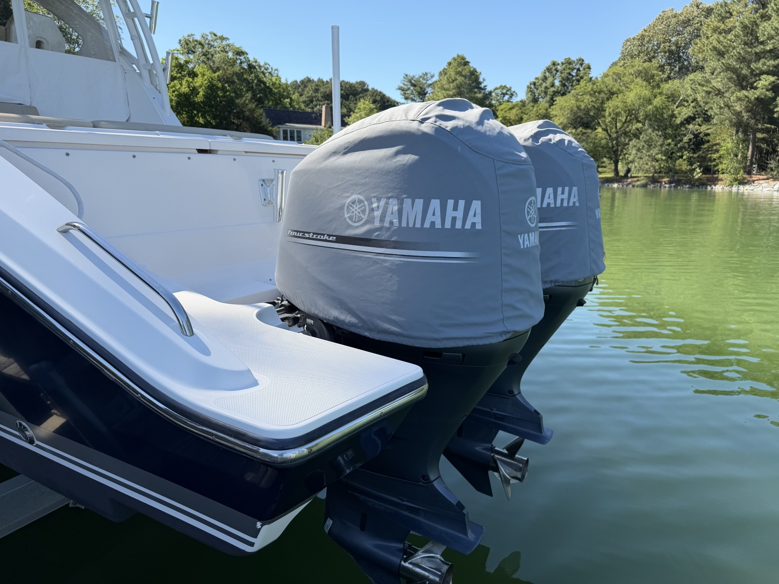 2016 Pursuit Offshore