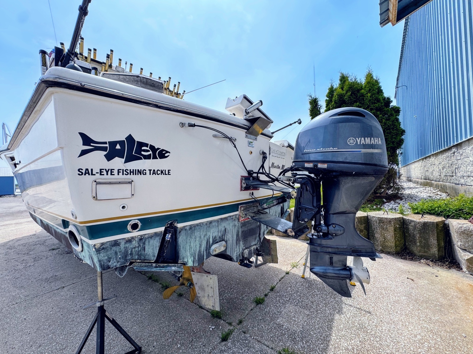 Class Act  33ft Pursuit Yacht For Sale