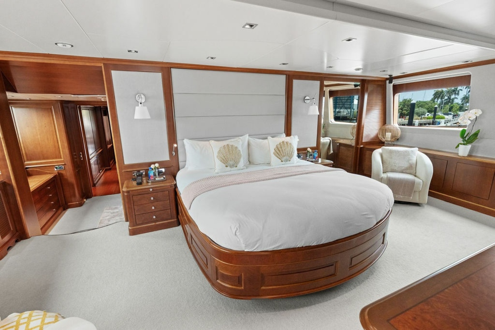 2008 Benetti 121 Classic