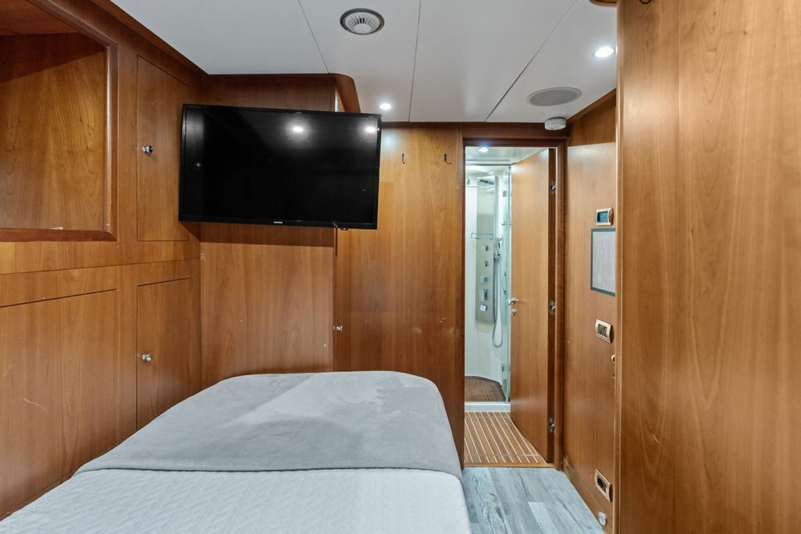 2008 Benetti 121 Classic