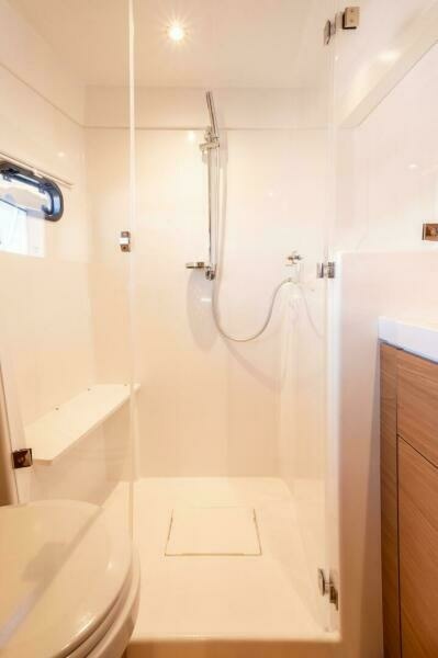 Bali 4.2 Owners Shower