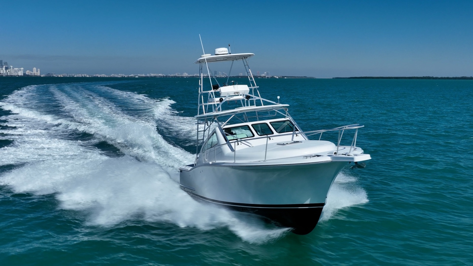 2004 Luhrs 320 Open