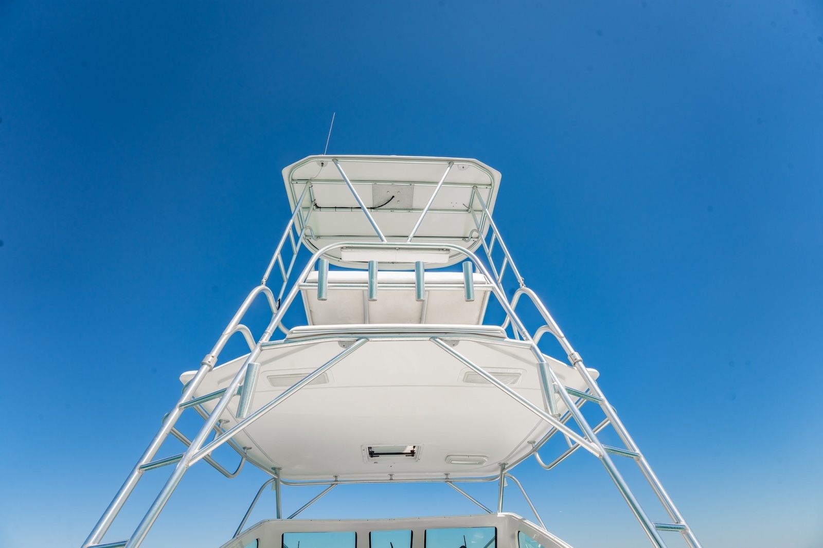 32ft Luhrs Yacht For Sale