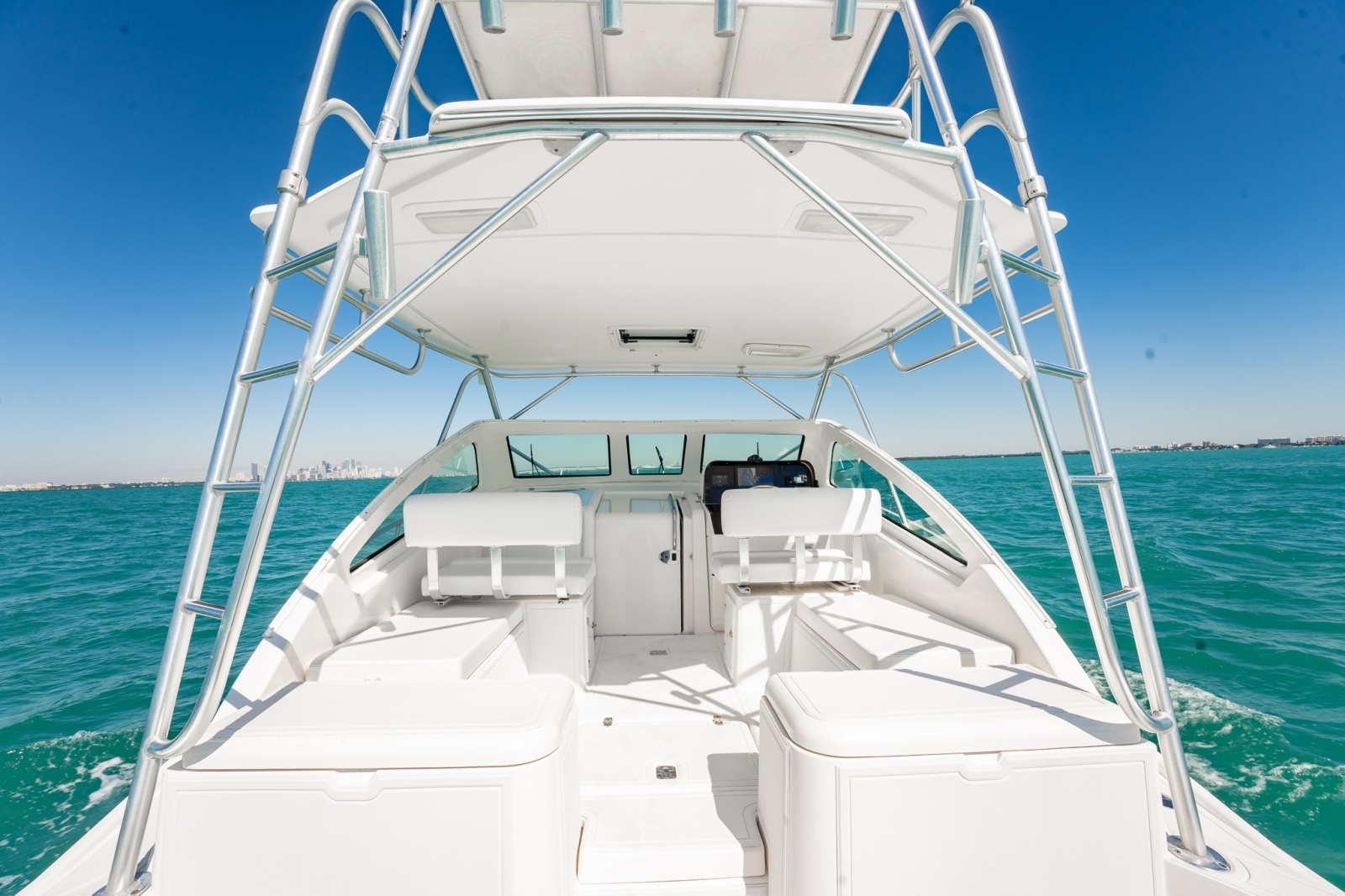 32ft Luhrs Yacht For Sale