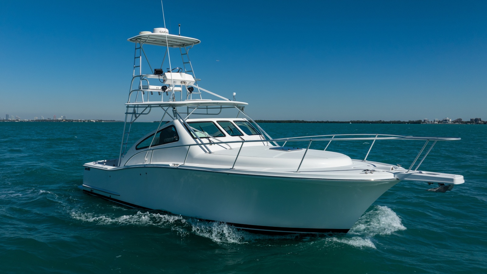 2004 Luhrs 320 Open