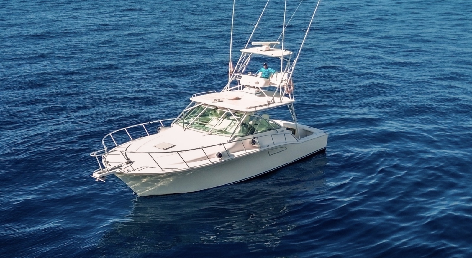 2005 Cabo 40 Hardtop Express
