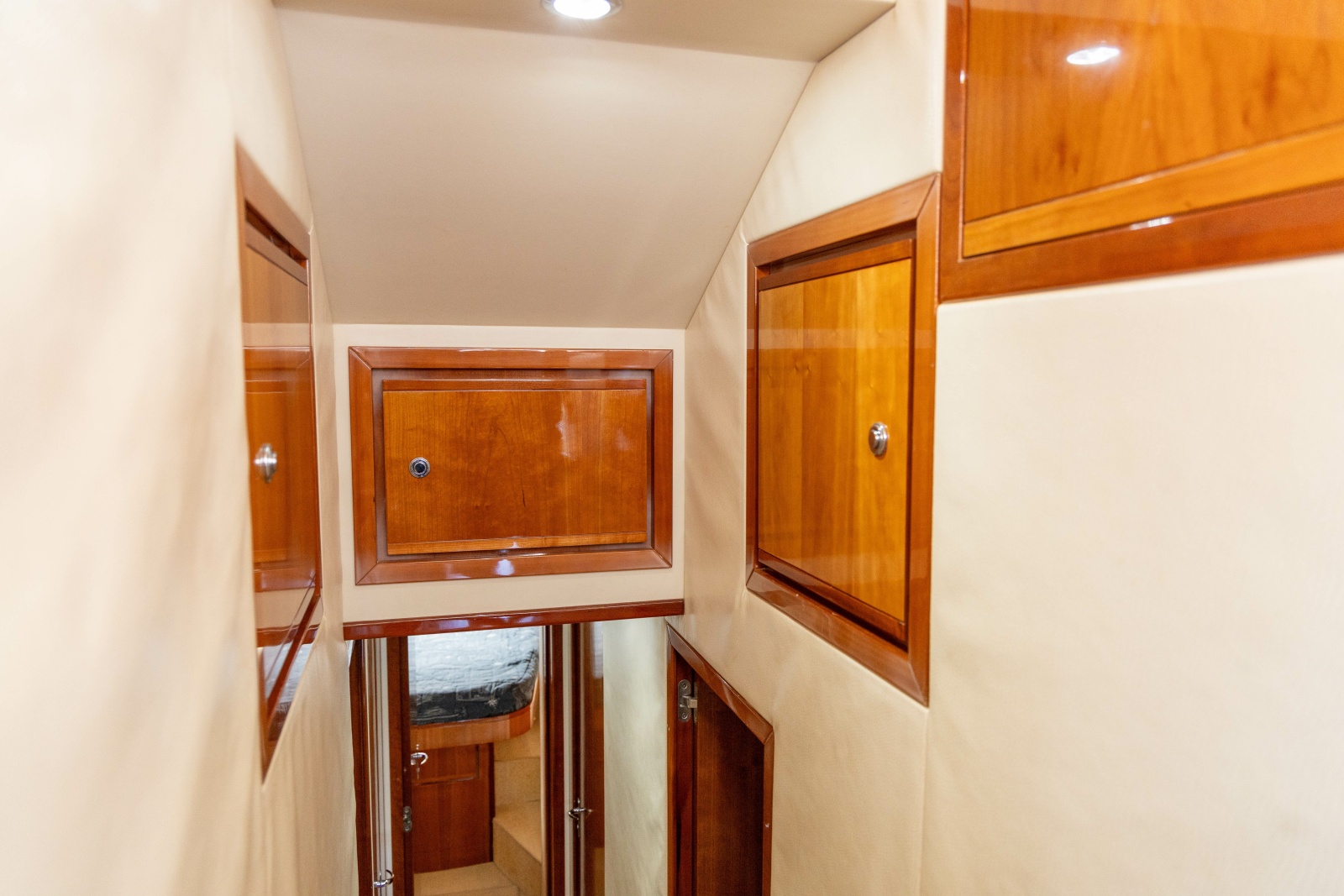 2006 Bertram 510 Convertible