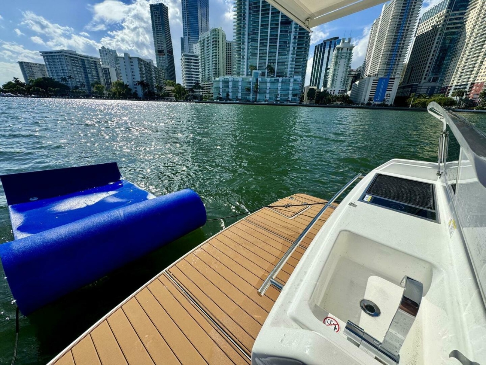 Dream Big 38ft Schaefer Yacht For Sale